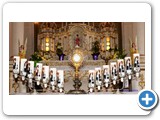 C10 - FR CLAUDE CHAUCHETIERE  - ALTAR WITH MONSTRANCE
